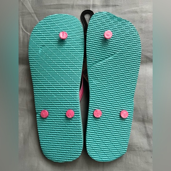 NWT Flamingo Flip Flops - Picture 2 of 3